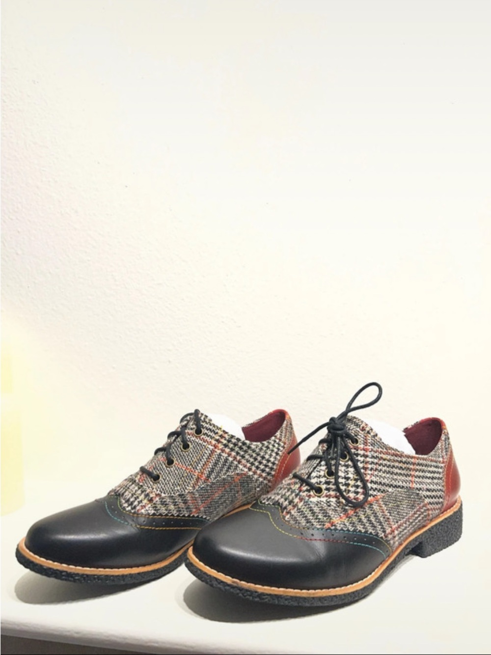 Spring Step Black Leather & Brown Plaid Oxford Flats